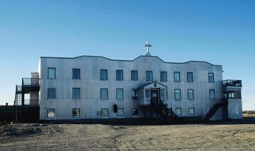 The Catholic Mission Hospital of St. Therese in Chesterfield Inlet, which contained 30 beds, was once the largest building in the Eastern Arctic. (PHOTO FROM WIKIPEDIA COMMONS)