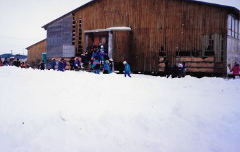 Puvirnituq's school in 1991, which was replaced by the Iguarsivik School. (PHOTO BY JANE GEORGE)