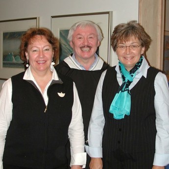 My tour companions: Shelia Watt-Cloutier, then president of the Inuit Circumpolar Conference, Nunavut's  former commissioner Peter Irniq, Mary May Simon, who was the time Canada's Acrtic Ambassador. (PHOTO BY JANE GEORGE)